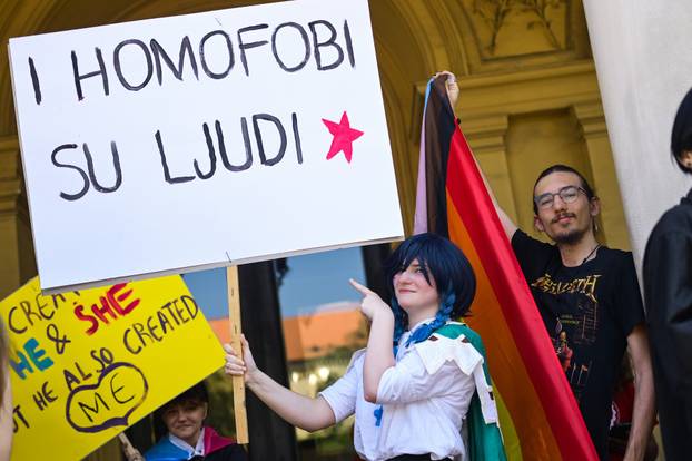 Zagreb: Održana je 24. Povorka ponosa LBGTIQ zajednica "Puna usta ponosa" 