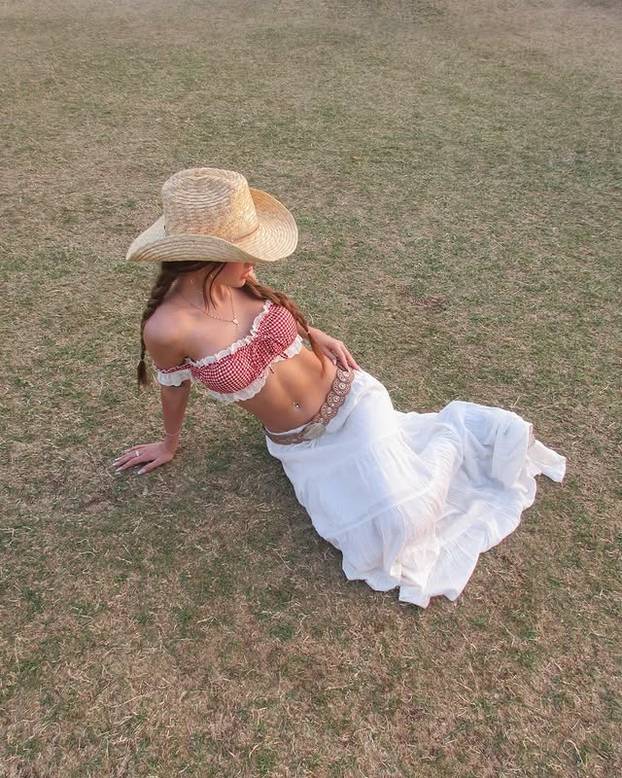 FOTO Od slavnih roditelja do vruće zvijezde Instagrama - ova influencerica ne zna za granice