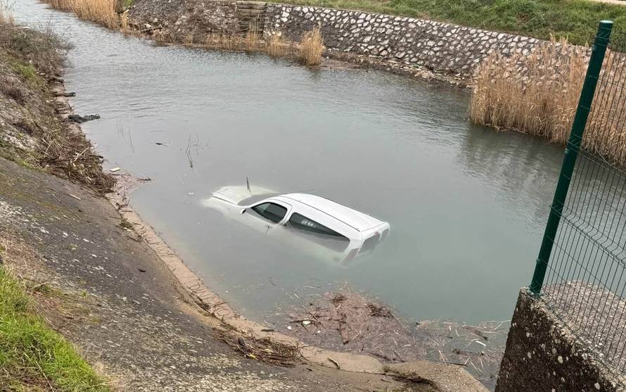 Nova tragedija: Autom sletio u ledenu Neretvu i poginuo. Ovo je treća smrt na cestama danas!