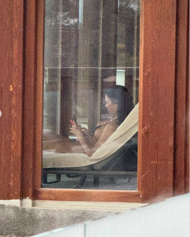 FOTO Ivana Knoll uživala u snježnoj Švicarskoj: Zapalila atmosferu pa uskočila u bazen