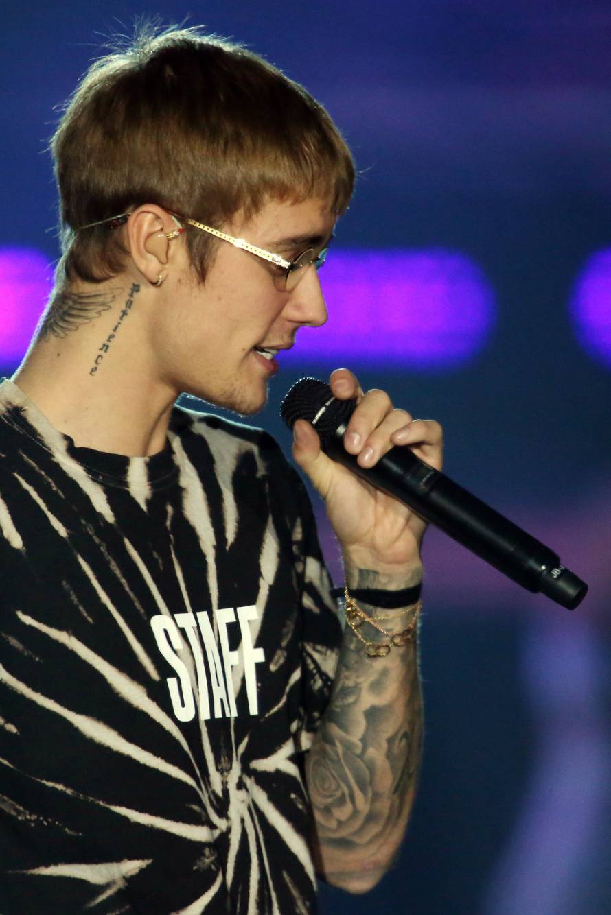 Oduševljen 'dvoranom punom ljubavi', Bieber je pustio suzu