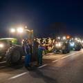 VIDEO Nastavlja se 'seljačka buna': Poljoprivrednici se na traktorima okupili u Lipovcu