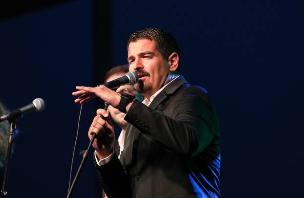 Zagreb: Koncert 4 tenora na pozornici ispred KD Vatroslava Lisinskog