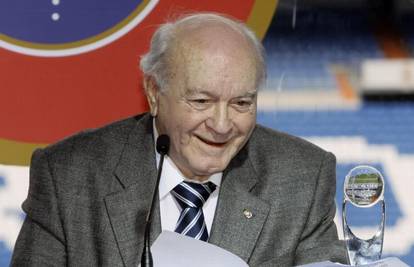 Alfredo di Stefano stabilno, ali i dalje mu je život u opasnosti