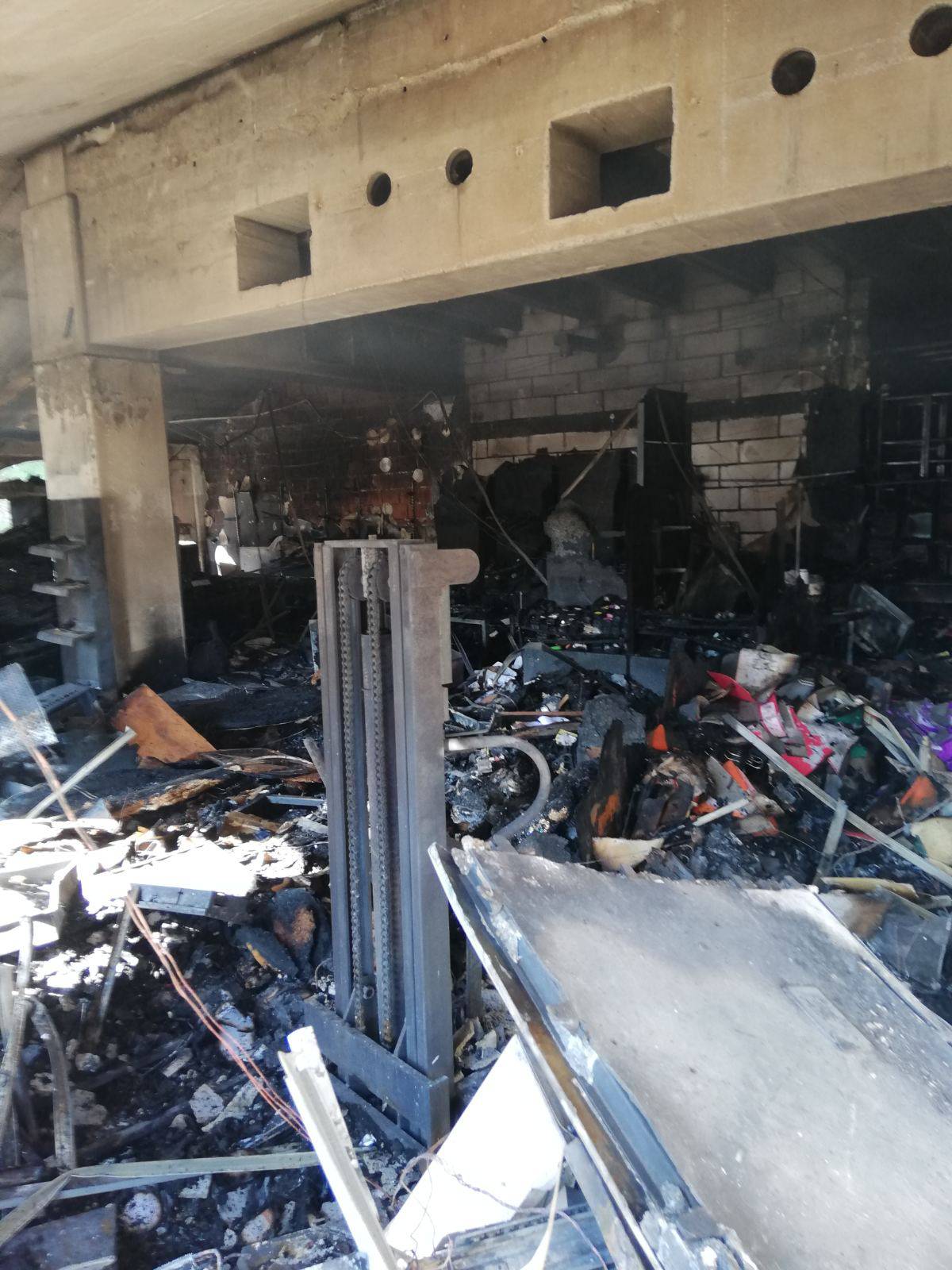 Snažna eksplozija noćas u Poreču: Raznijeli su bankomat