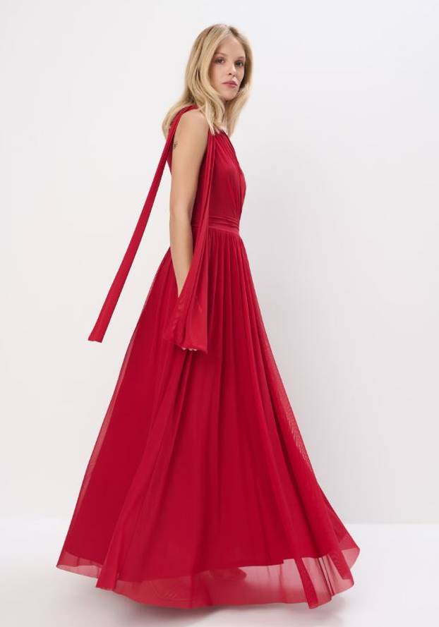 Pozvani ste na svadbu i nemate haljinu? Imamo 30 prijedloga koji vas neće baciti u 'bankrot'