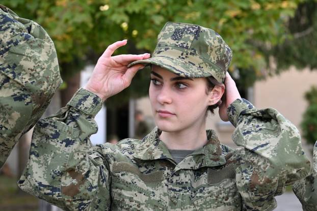 FOTO Pogledajte buduće vojnike i vojnikinje Hrvatske vojske