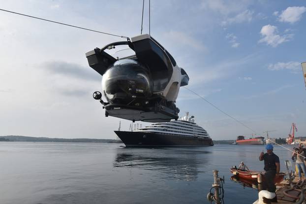 Luksuzni polarni kruzer Scenic Eclipse napustio posrnulo brodogradiliÅ¡te u Puli