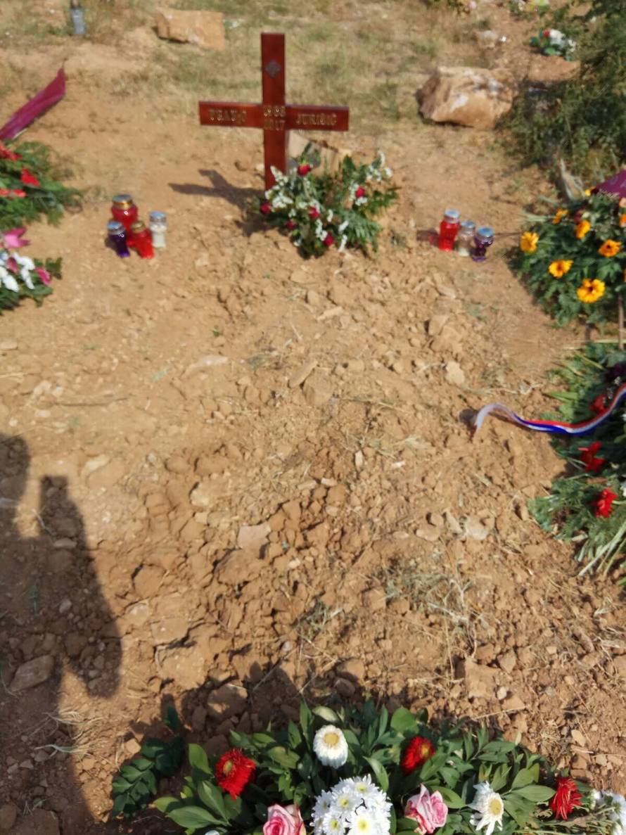 Obitelj morala sama iskapati raku: 'Psa sam bolje ukopao'