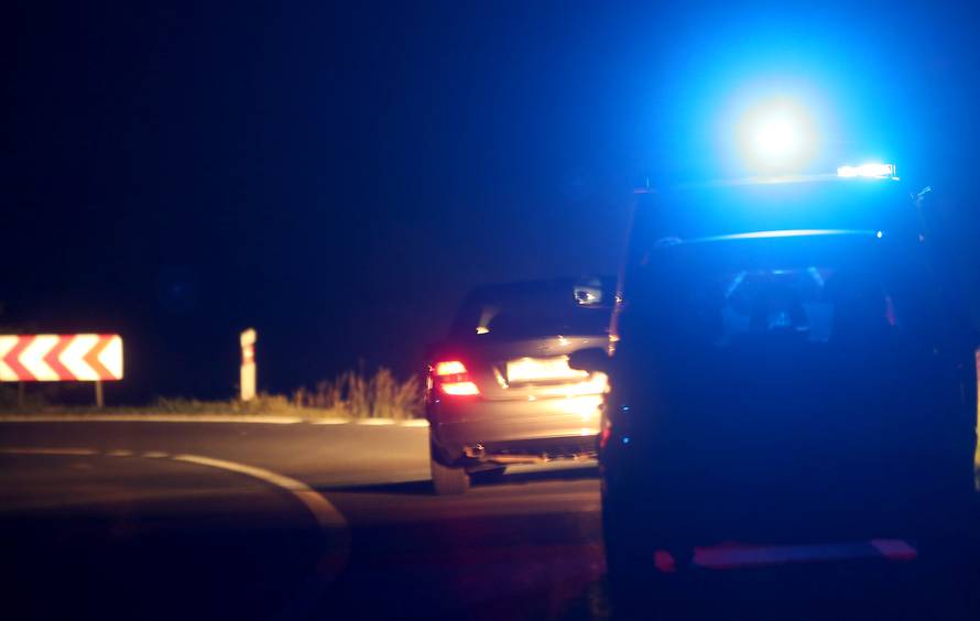 Završio u jarku: Motociklist u zavoju sletio s ceste i poginuo