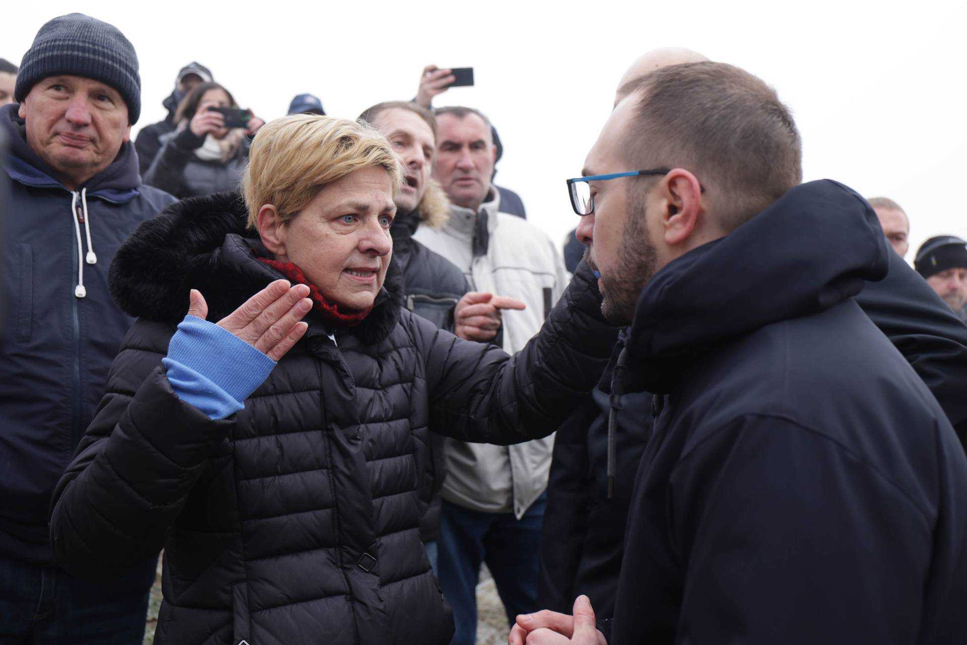 Zagreb: Stanovnici Jakuševca u razgovoru s gradonačelnikom  Tomaševićem 