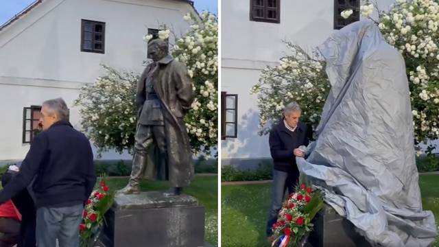 Članovi Domovinskog pokreta u Kumrovcu prekrili spomenik Titu ceradom i pjevali budnice...