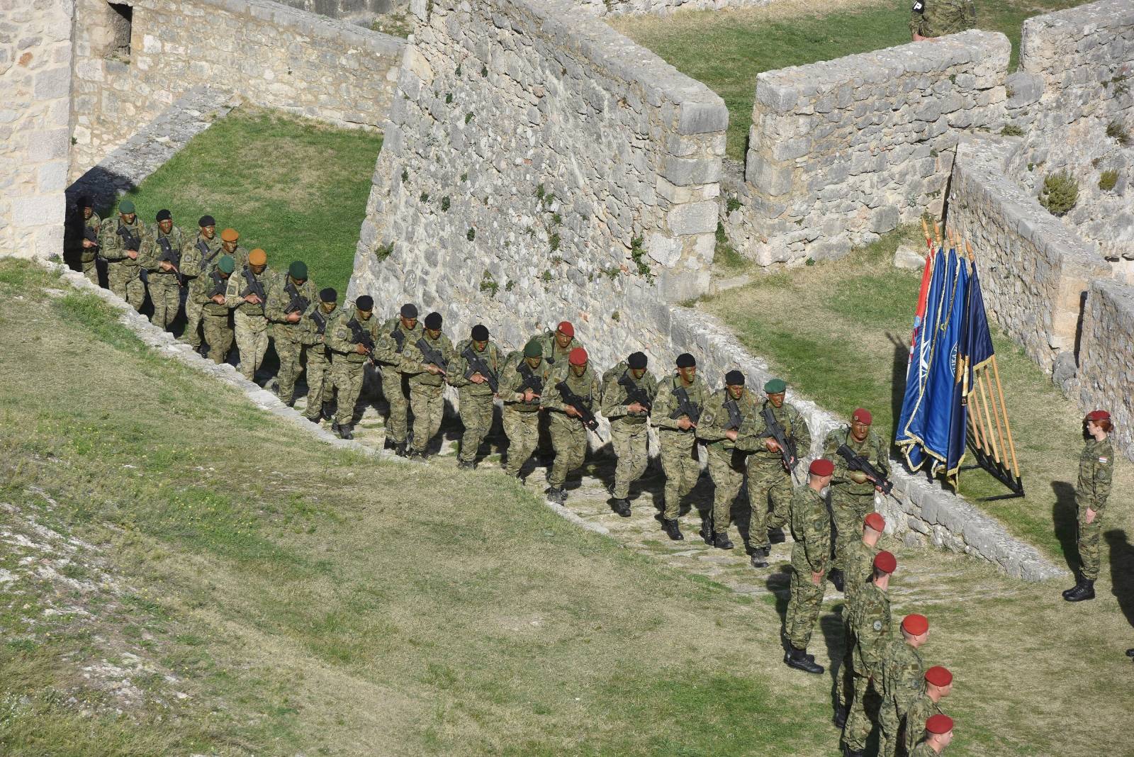 Knin: ZavrÅ¡na sveÄanost 1. naraÅ¡taja polaznika SrediÅ¡ta za razvoj voÄa