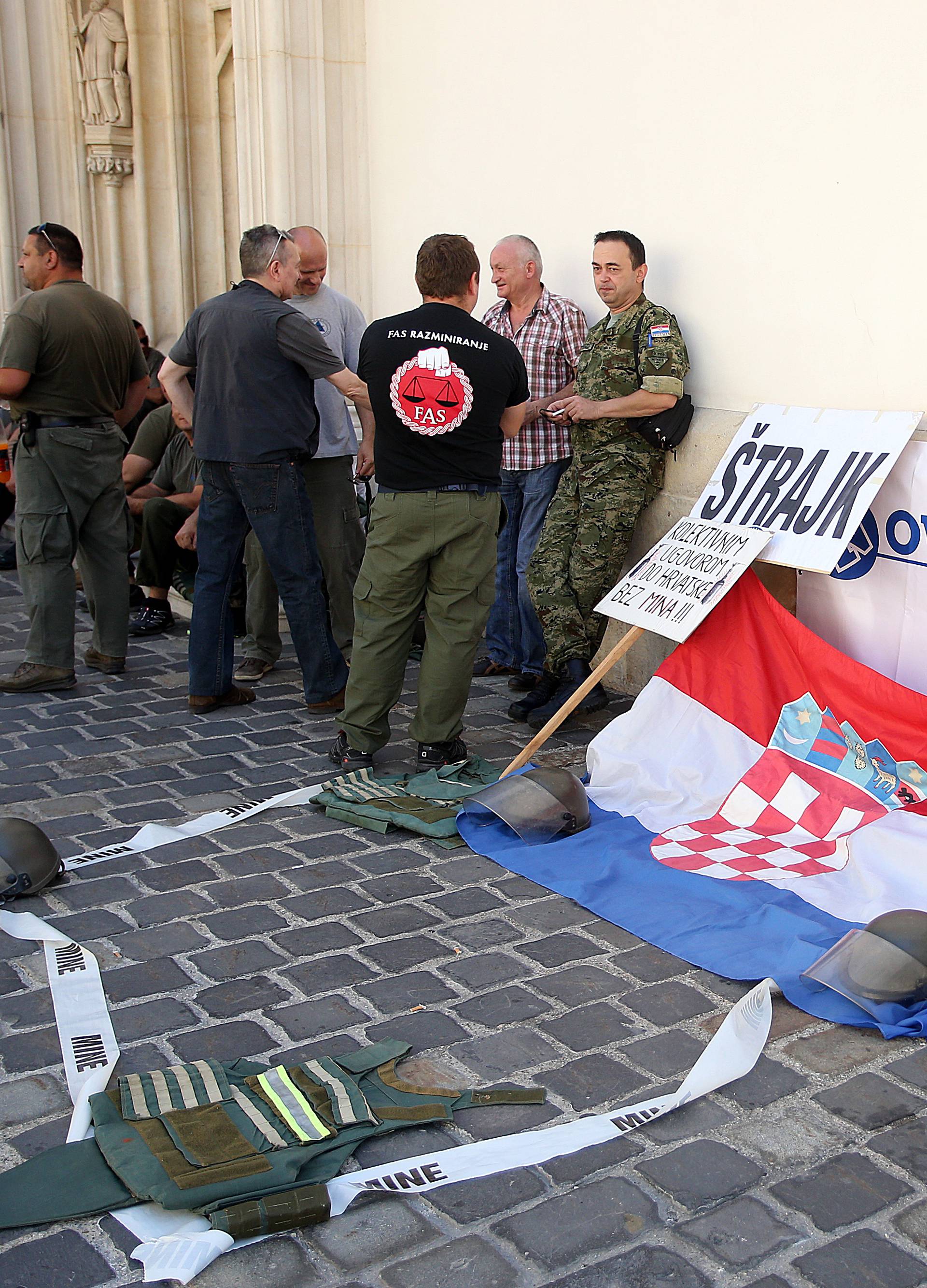 Pirotehničari kod Oreškovića: Obećao im susret s Orepićem