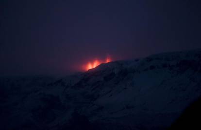 Island: Evakuirali su ljude zbog opasnosti od erupcije