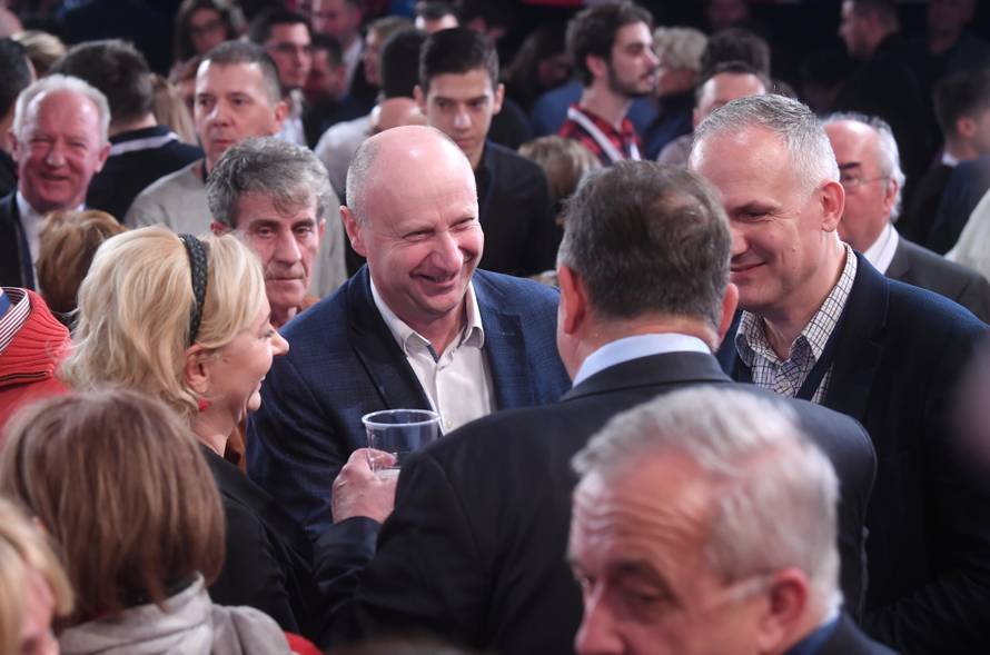 Zoki: Idem proslaviti i spavati; Supruga: Očekujem promjene!