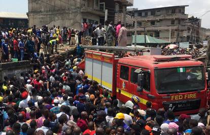 Urušila se zgrada u Nigeriji: Pod ruševinama su i djeca