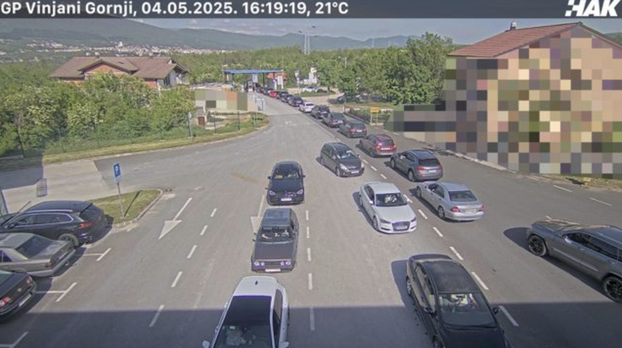 FOTO Kilometarske kolone i zastoji na autocestama. Na granicama višesatna čekanja