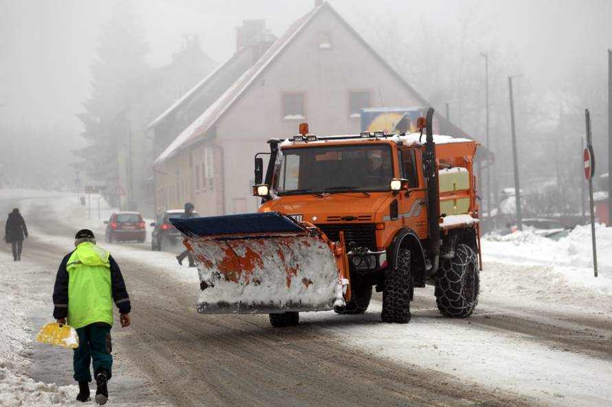 Delnice: Snijeg pao na podruÄju Gorskog kotara