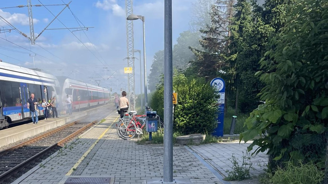 Zapalio se vlak kod Velike Gorice: 'Putnike smo premjestili u drugi, ovaj je sada na servisu'