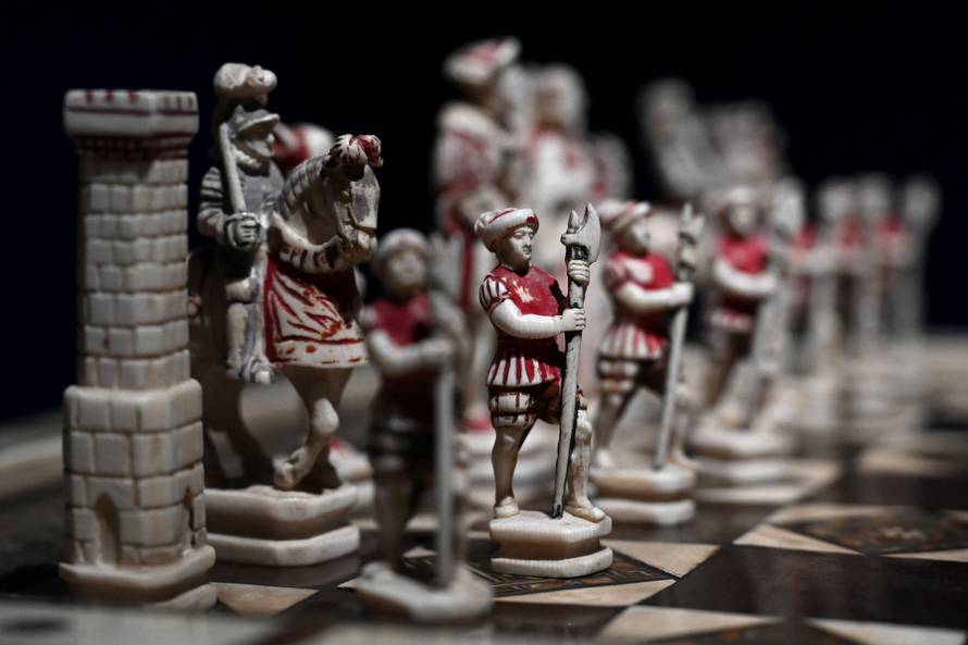 Zagreb: 1100 izlozba Hrvatskog Kraljevstva  u Klovicevim dvorima