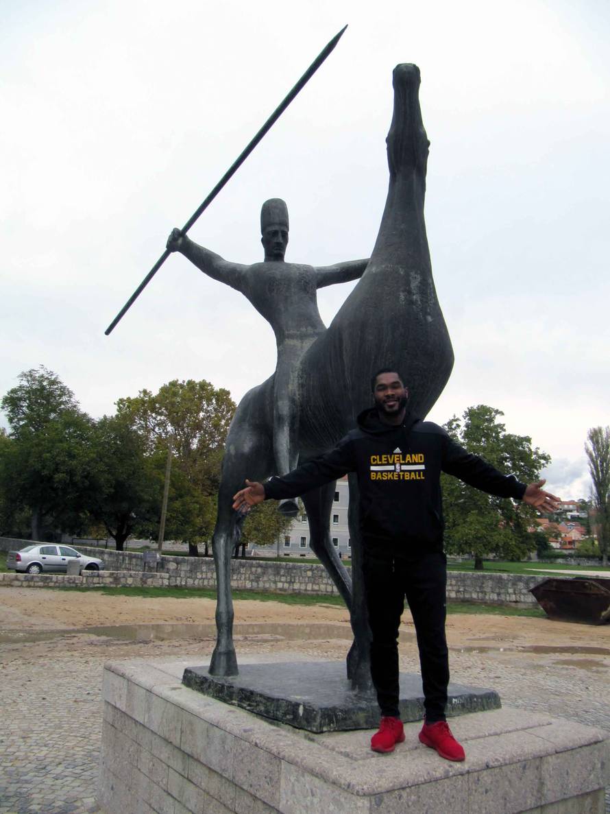 Amerikanca koji igra za Alkar teretili su za kocku i drogu...