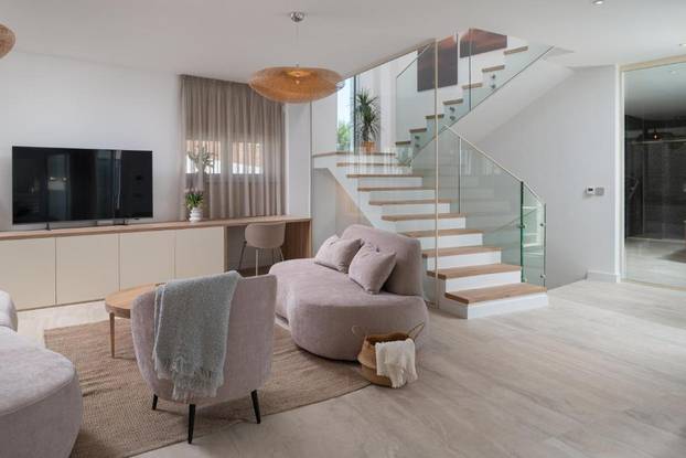 FOTO Ova kuća za odmor blizu Zadra nema niti jedan 'ravni' zid, a noćenje stoji 1100 eura