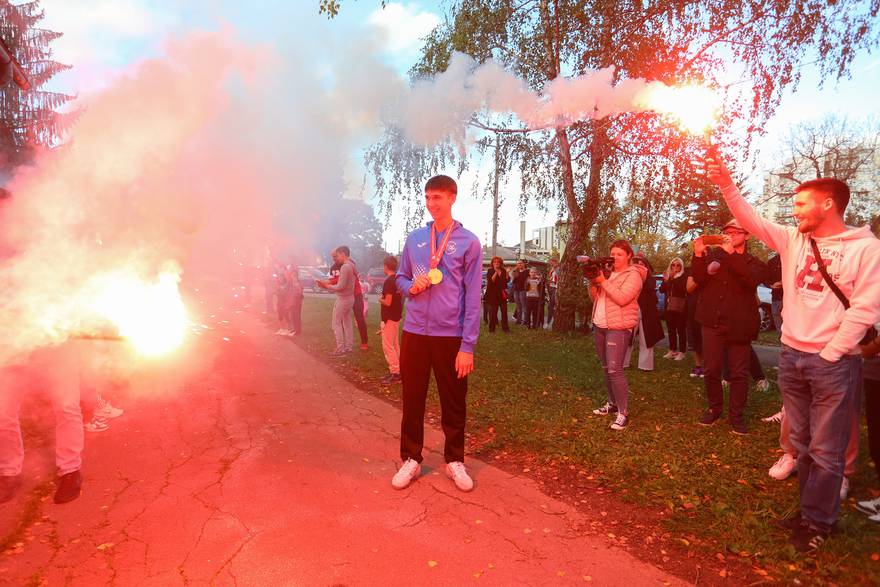 Oscar Kovačić osvojio svjetsko juniorsko zlato u taekwondou!