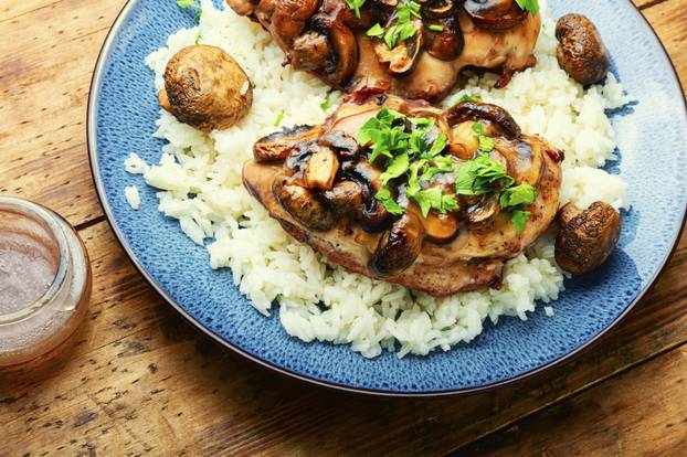 Pripazite! Evo koju hranu je opasno podgrijavati i zbog čega