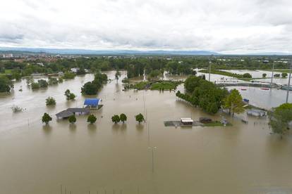 FOTO Ovako danas izgleda Karlovac, sve je pod vodom