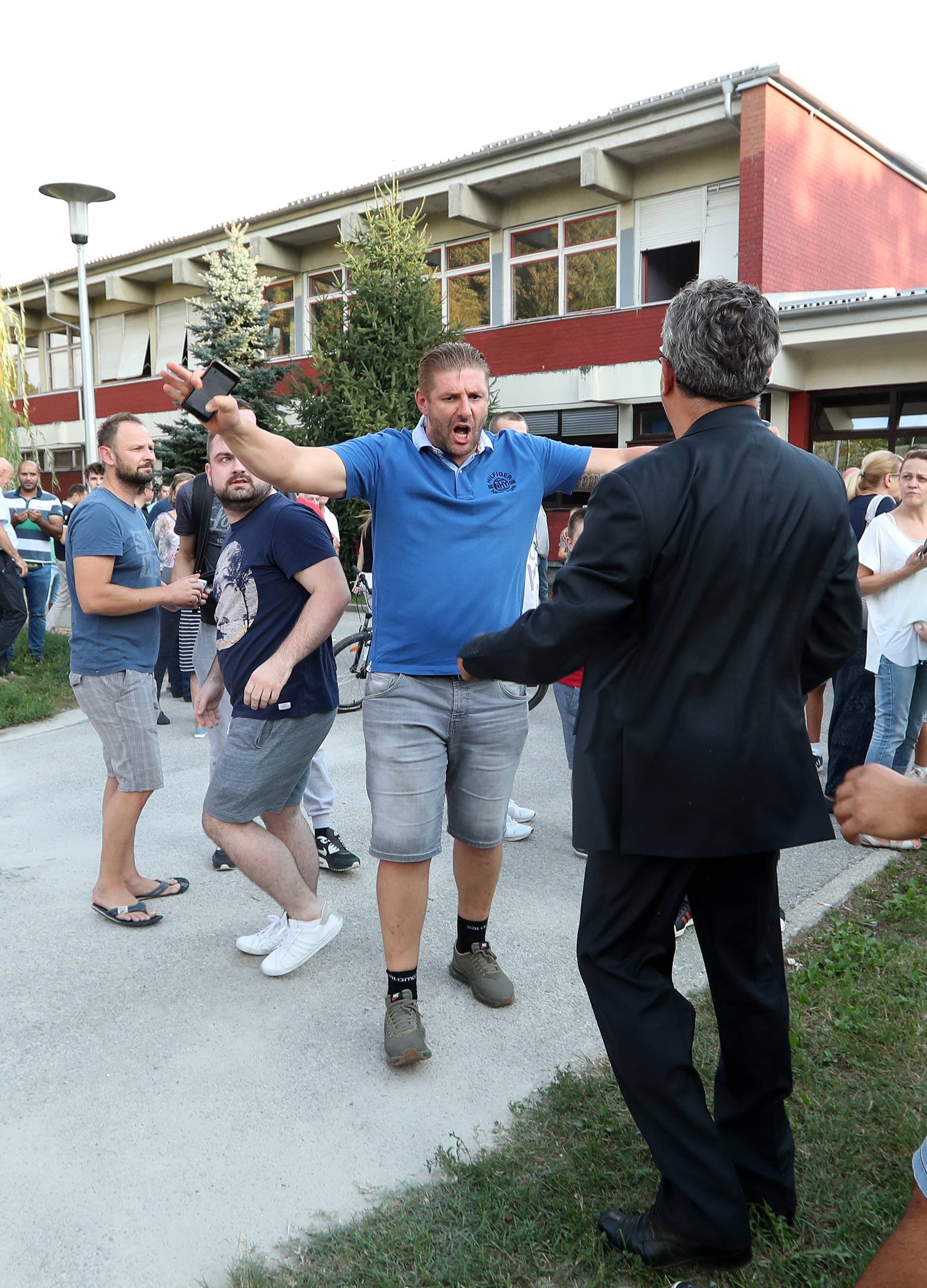 'Nije Pavle Kalinić nikog tukao, samo je htio zaustaviti kamen'