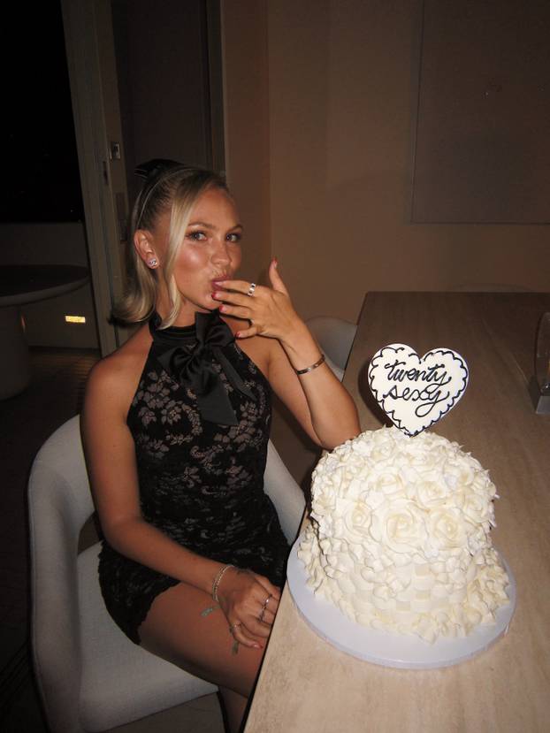 FOTO Darijo Srna prodao ga je za rekordnu svotu. Sad ne smije igrati, a ona ga pritom zabavlja