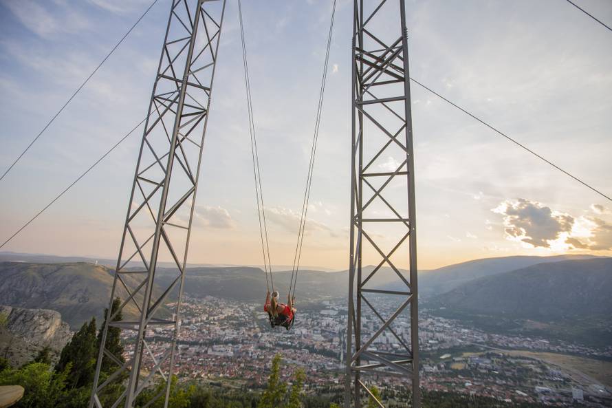 VIDEO Megaljuljačka u Mostaru