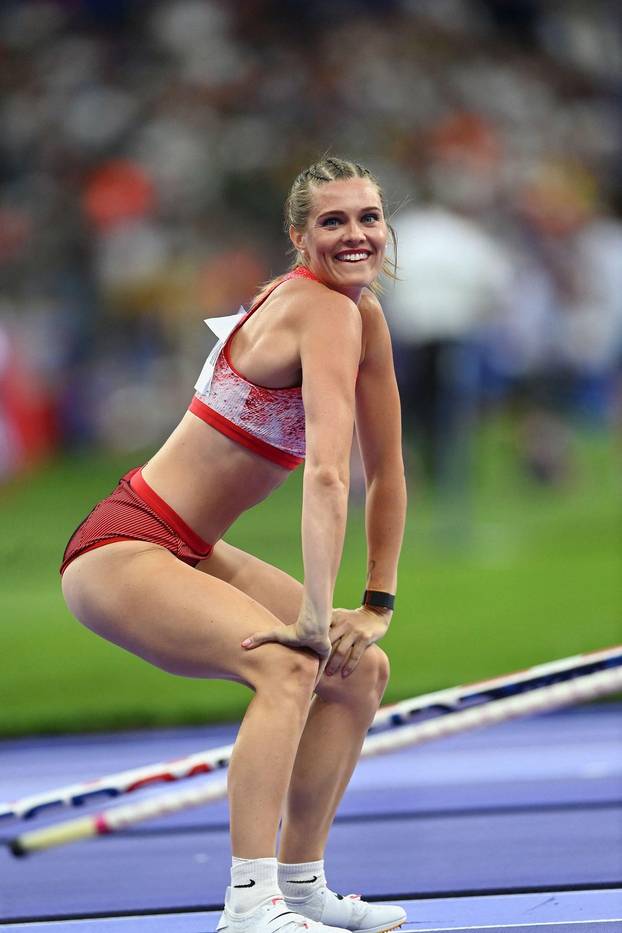 Saint Denis, France. 07th Aug, 2024. Alysha Newman of Team Canada after winning bronze in the Women's Pole Vault Final on day twelve of the Olympic Games Paris 2024 at Stade de France on August 07, 2024 in Saint Denis, France. OnlyFans star Alysha Newman 