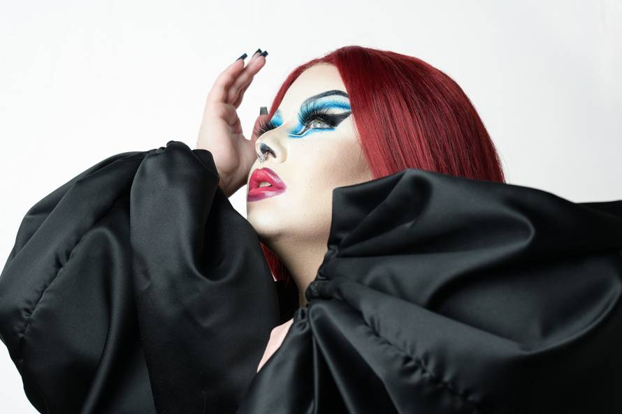 'Jedini sam ženski drag queen u zemlji, otac me vozi na gaže'