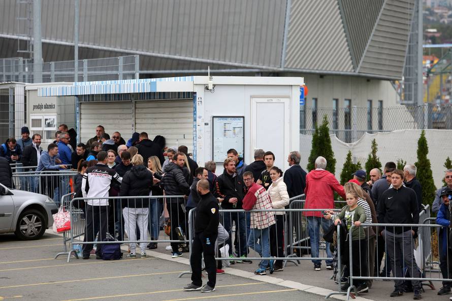 Redovi na Rujevici od 5 ujutro: Zapad rasprodan u pet minuta!