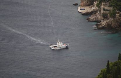 Drama kod Dubrovnika: Kajaci se prevrnuli, tragaju za ljudima. Među pronađenima je i dijete?