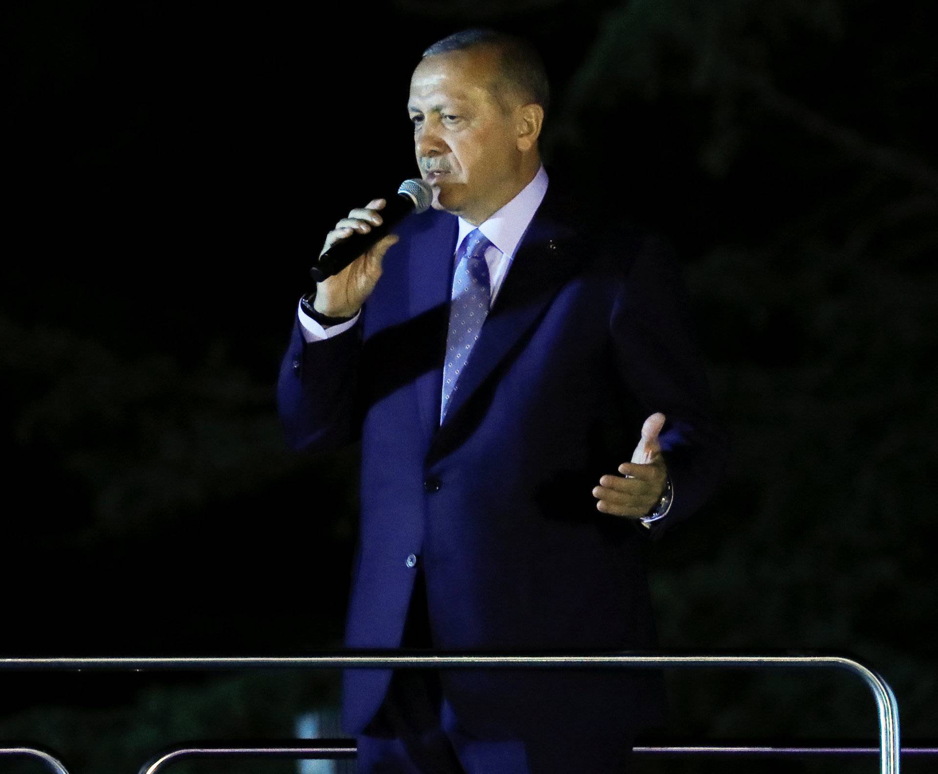 Turkish President Tayyip Erdogan addresses his supporters in Istanbul