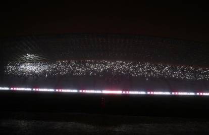 Sramotni povici na Poljudu: Na stadionu nestalo struje pa se s tribina čulo 'Za dom spremni'