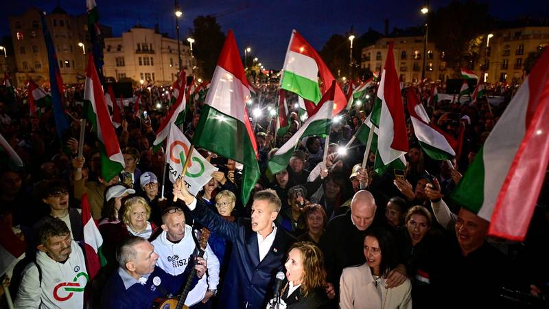 Mađare čeka drastičan zaokret? Peter favorit na anketama, želi zemlju okrenuti prema Zapadu