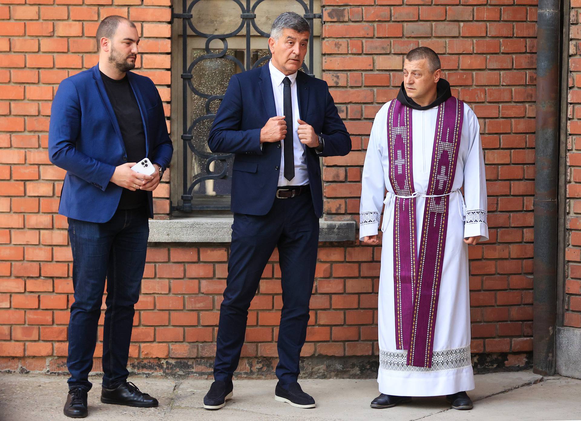 Beograd: Otac Mateja Periša, Nenad Periš i nadbiskup Hočevar dali izjavu za medije