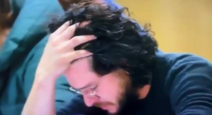 Snimka Haringtona dok je čitao scenarij postala je viralni hit...