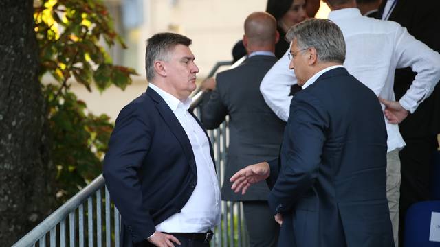 Sinj: Zoran Milanović i Andrej Plenković u razgovoru nakon završetka Alke