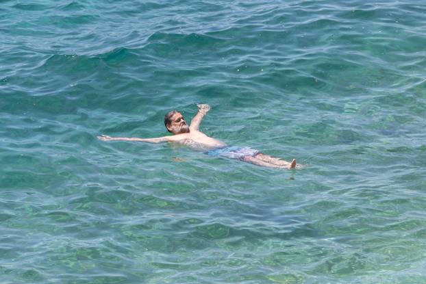 Pravo ljeto na plaži Banje u Dubrovniku