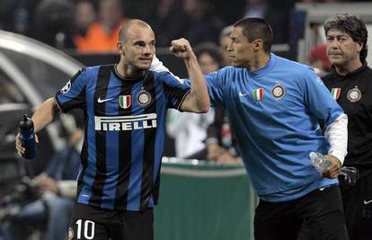 Inter Cityju ponudio Sneijdera u zamjenu za Carlosa Teveza