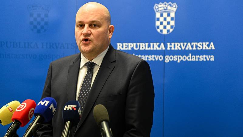 Ante Šušnjar demantira napise: Zabrana rada nedjeljom ostaje!