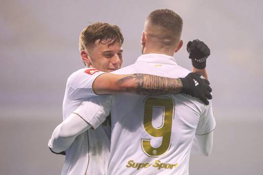 &Scaron;ok na treningu Hajduka: U duelu suigra&ccaron;a nastradao mladi dragulj. &Ccaron;eka ga dug oporavak?