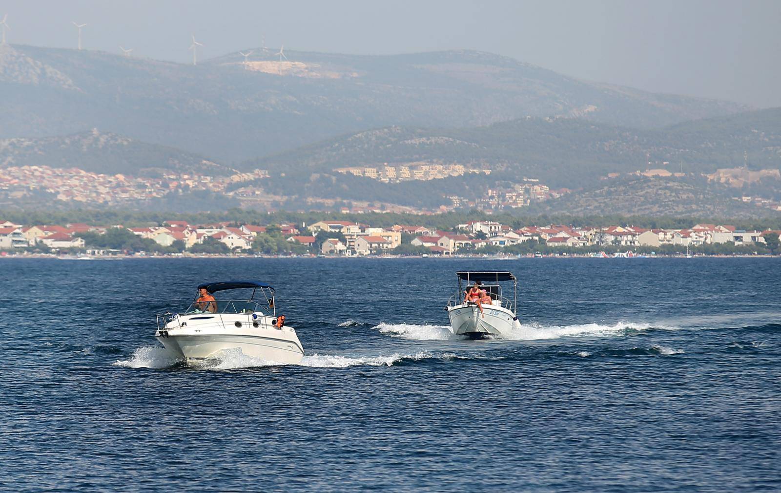 Vodice: Lučka kapetanija provodi akciju pojačanog nadzora sigurnosti plovidbe
