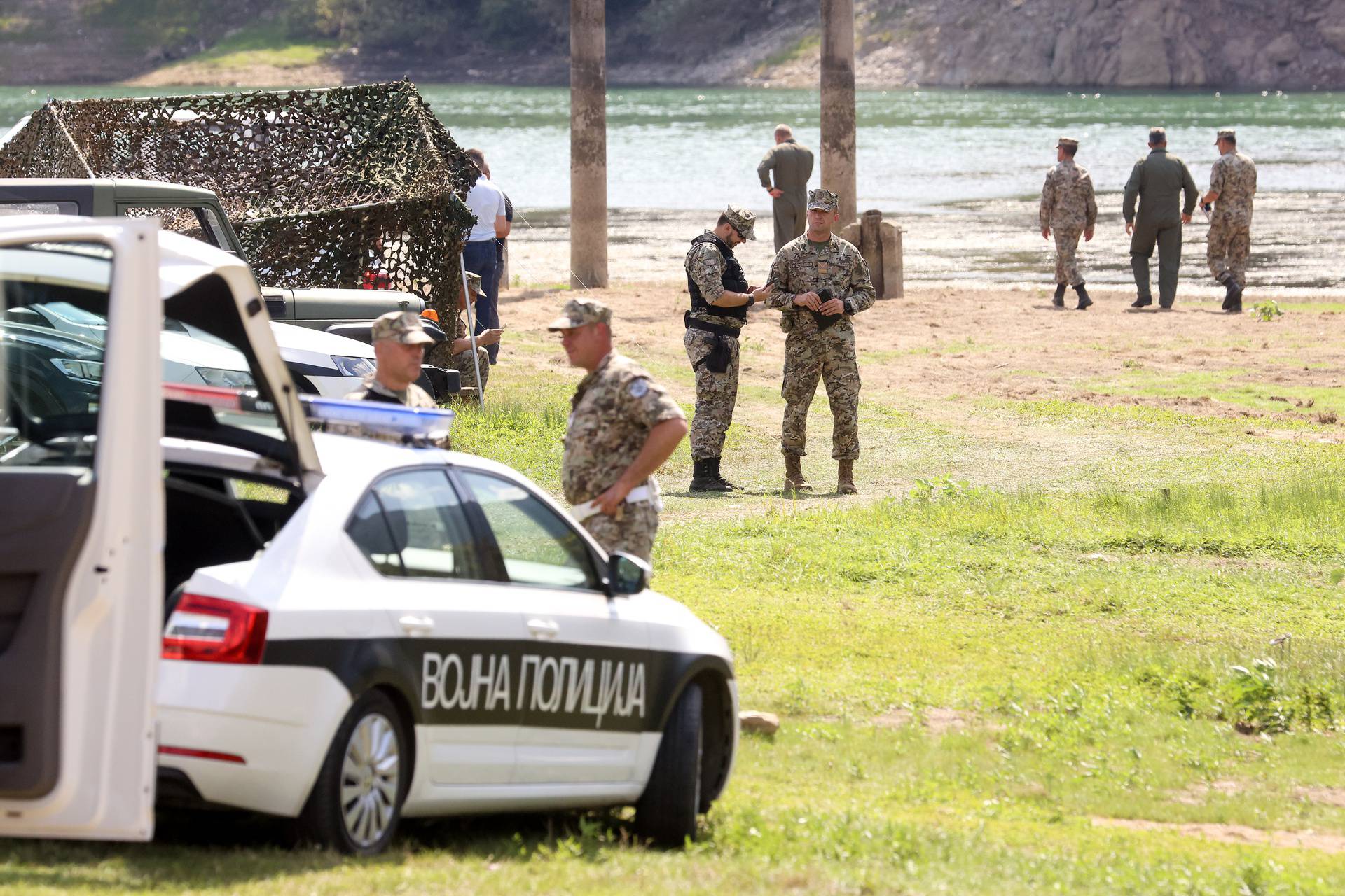 Buturović Polje: Srušio se helikopter vojske BiH u Jablaničko jezero, jedna osoba ozlijeđena