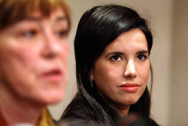 Zagreb: Nives Celzijus održala presicu povodom ukidanja nagrade "Kiklop"